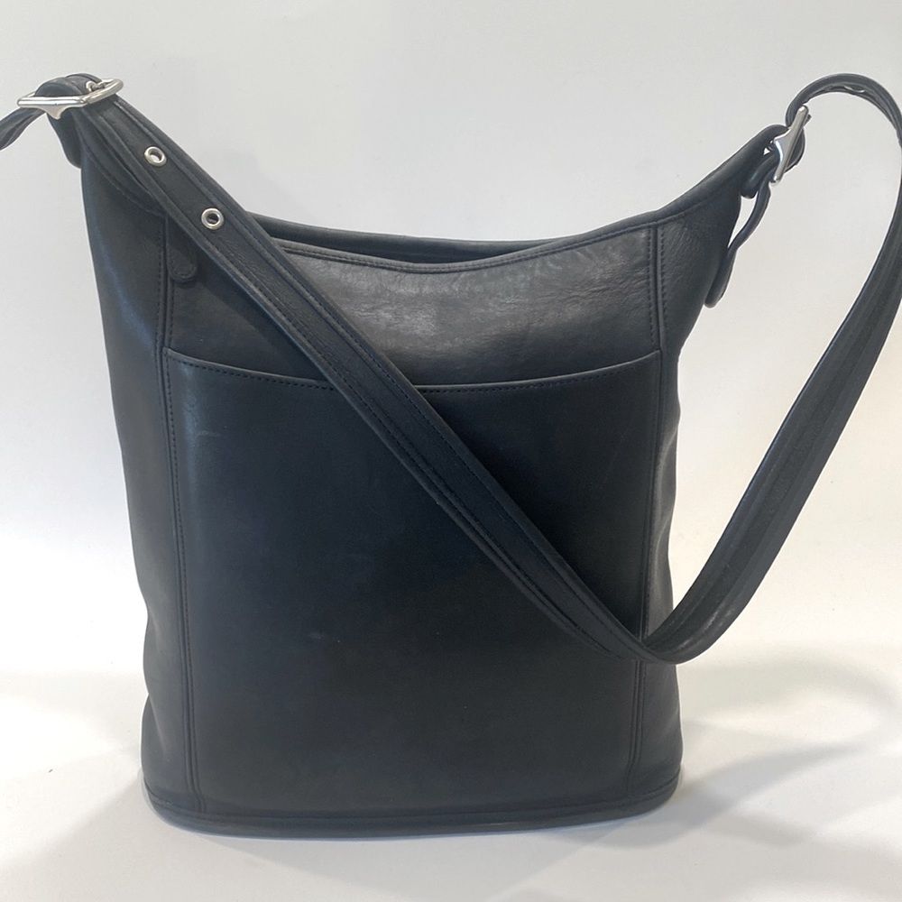 Coach Black Leather Shoulder Bag with Minimalist Design